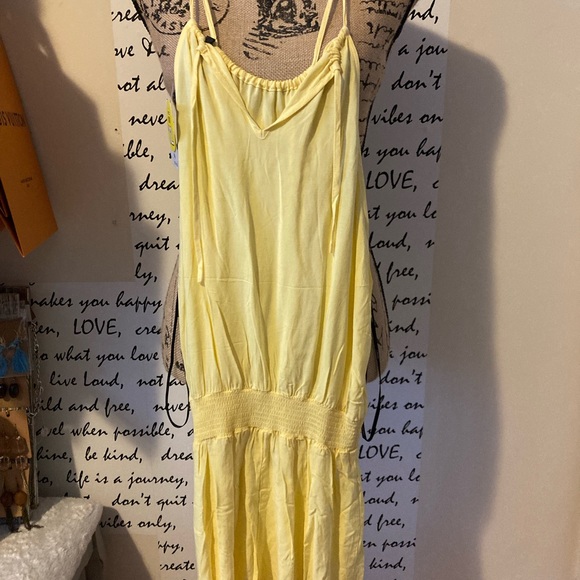 Forever 21 Yellow Sleeveless Jumpsuit - Picture 1 of 6